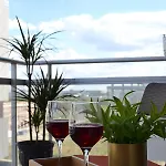 Sunshine - New & Quiet 1br Apt, Business Area, Close To Airport, Highway A3, Subway *