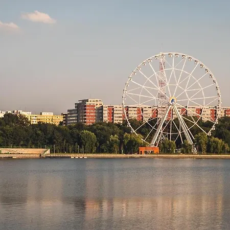 Sunshine - New & Quiet 1br Apt, Business Area, Close To Airport, Highway A3, Subway דירה