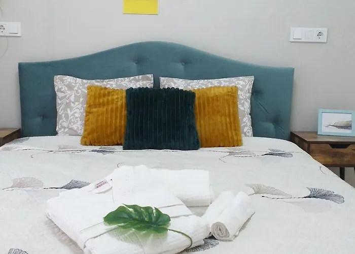 Sunshine - New & Quiet 1br Apt, Business Area, Close To Airport, Highway A3, Subway Apartment Bukarest
