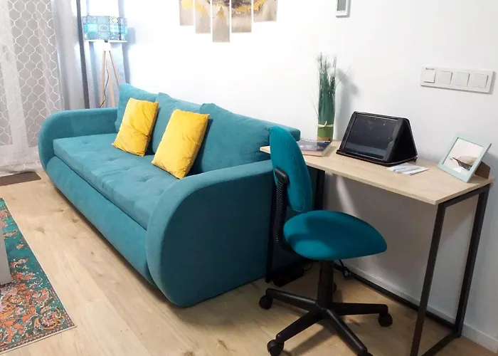 Apartament Sunshine - New & Quiet 1br Apt, Business Area, Close To Airport, Highway A3, Subway