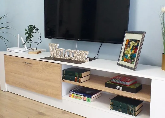 Apartamento Sunshine - New & Quiet 1br Apt, Business Area, Close To Airport, Highway A3, Subway