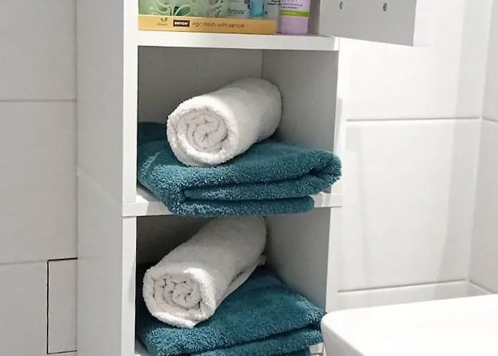 Sunshine - New & Quiet 1br Apt, Business Area, Close To Airport, Highway A3, Subway * Bucareste