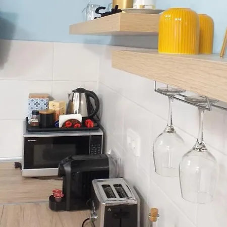 Apartament Sunshine - New & Quiet 1br Apt, Business Area, Close To Airport, Highway A3, Subway